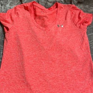 Under armor tech tee